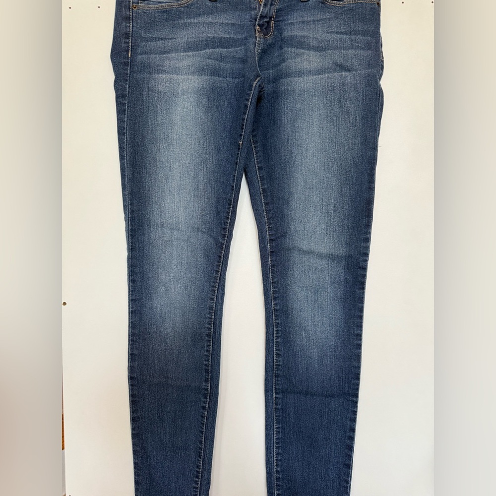 Blue Skinny Jeans with Stonewash Finish